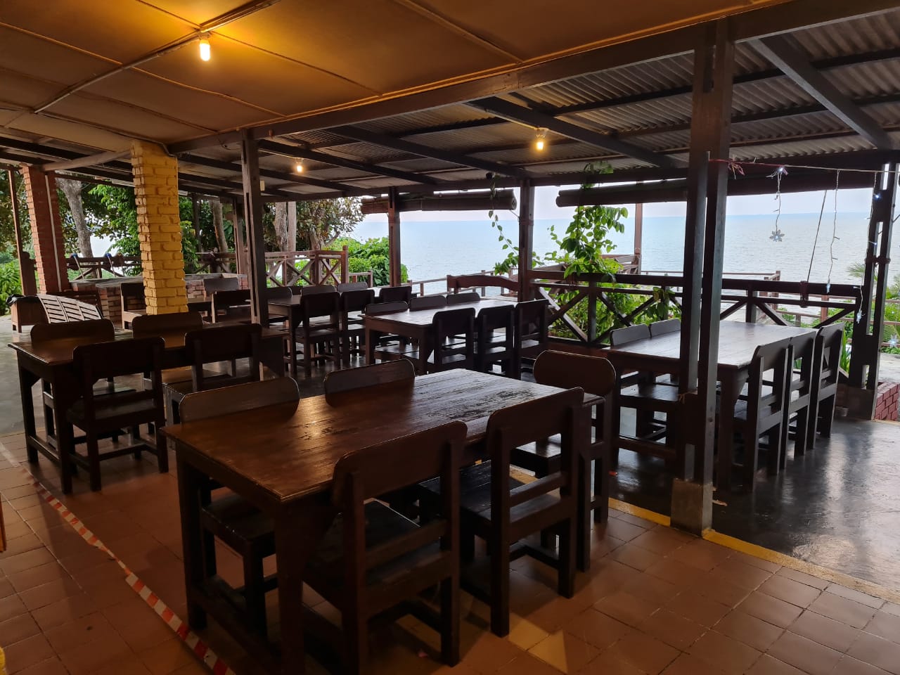 Restaurant2